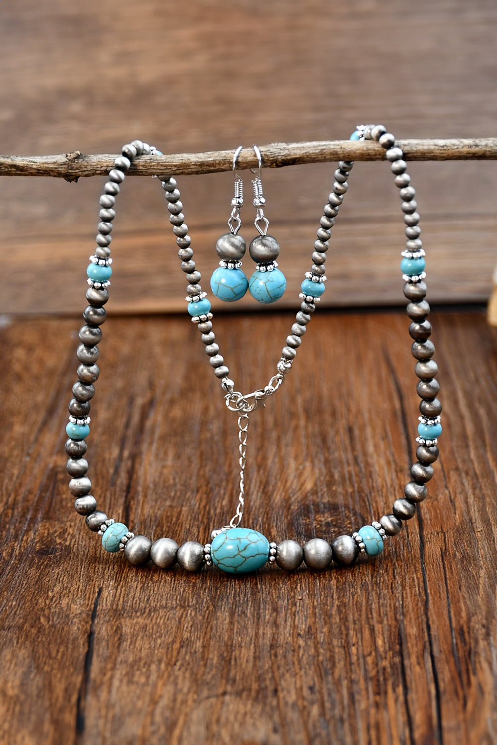 Silvery Western Turquoise Beaded Necklace and Earring Set 