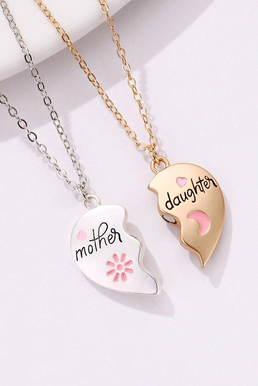 White 2pcs Mother &amp; Daughter Magnetic Heart Necklace 